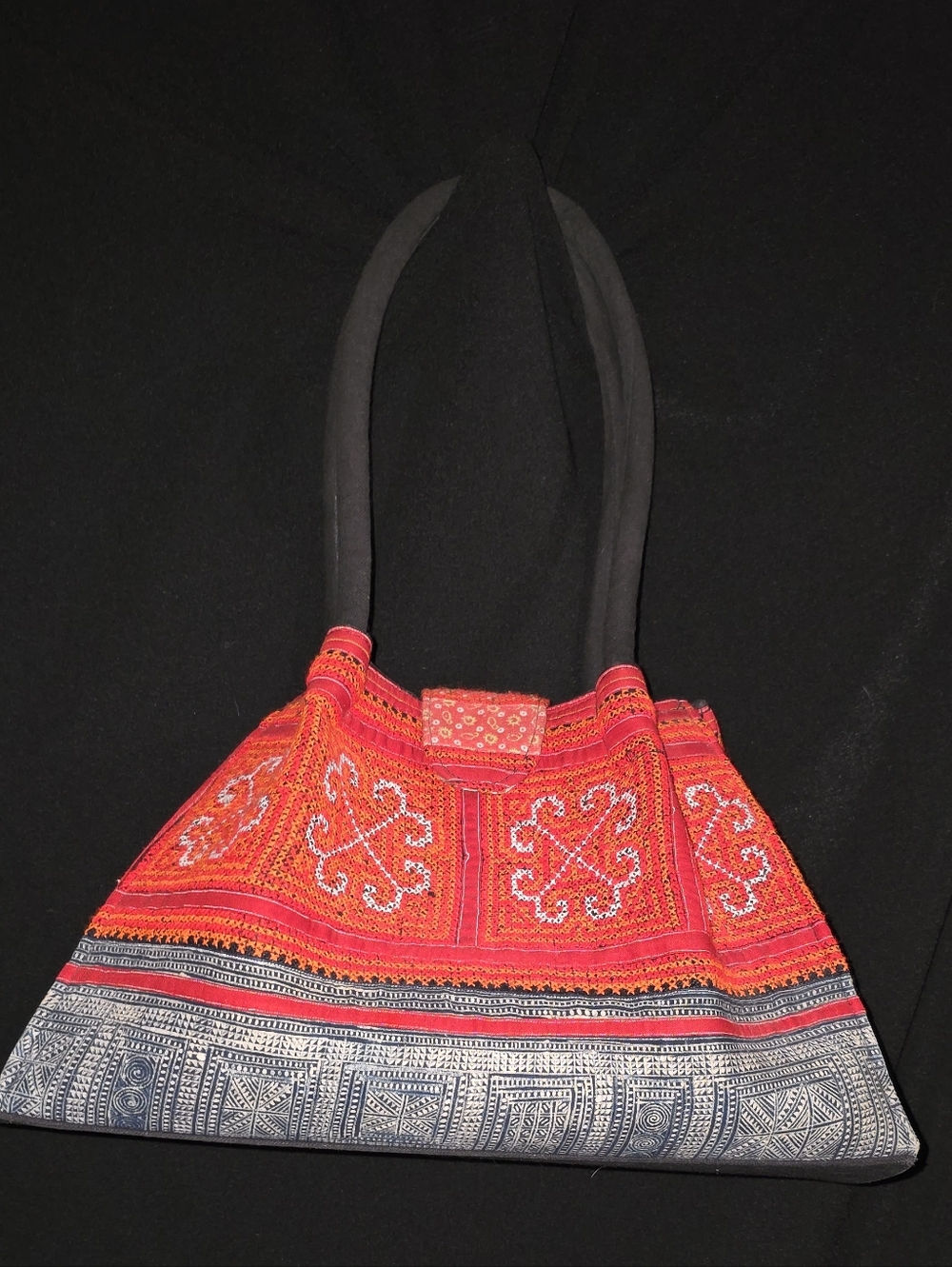 Women's Red Artisan Lao Embroidered Shoulder Bag